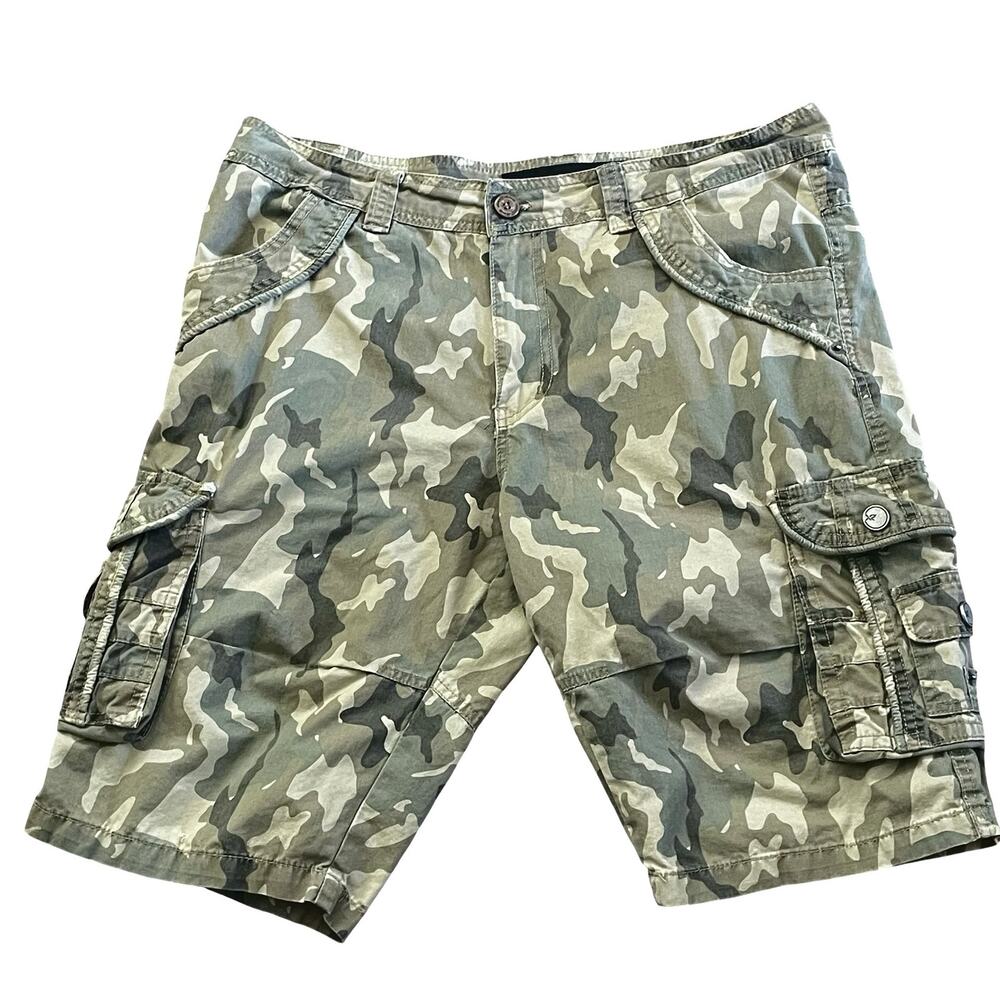 Xray Jeans Green Camouflage Cargo Shorts Mens Size 34 Gorpcore Hiking‎ Camping